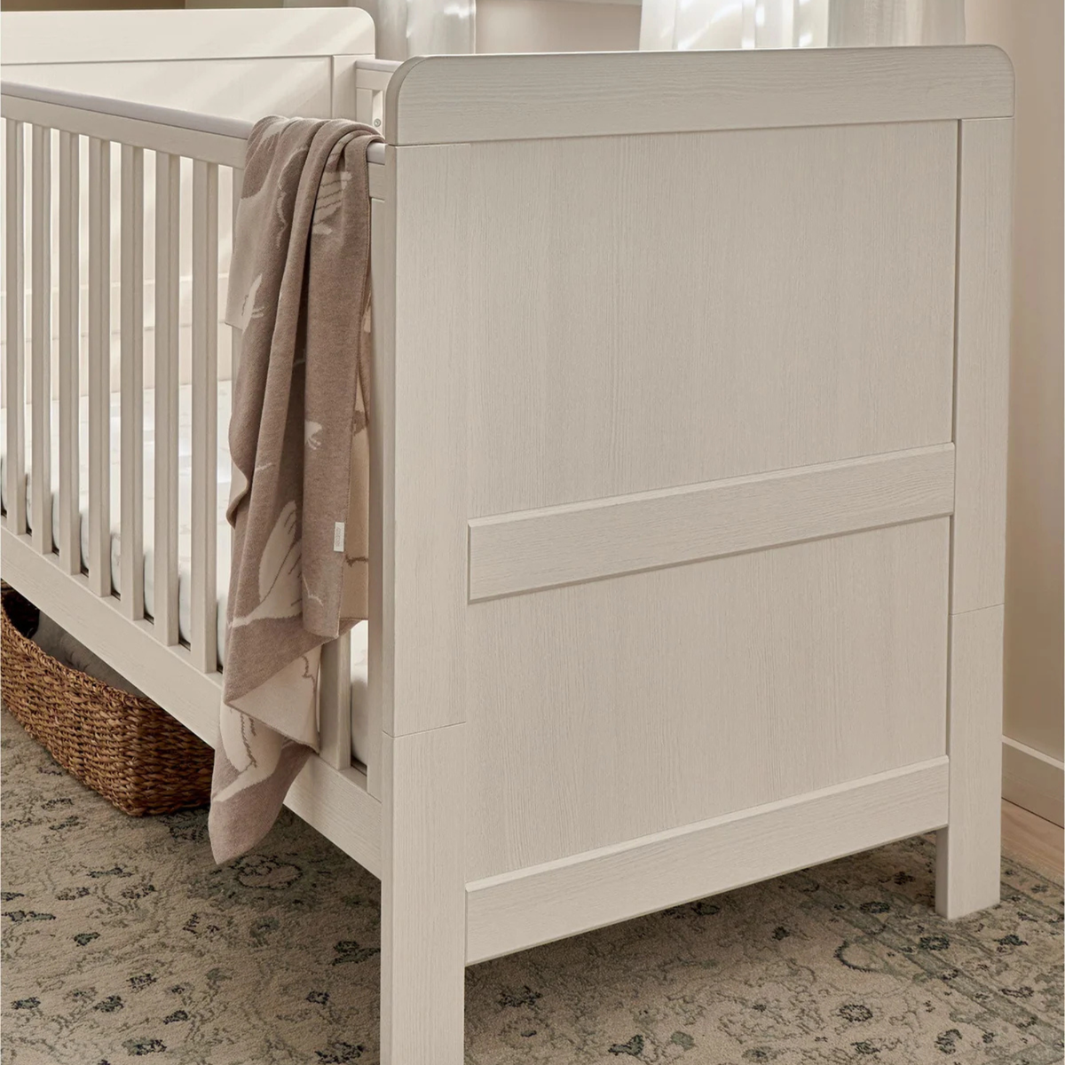 Mamas & Papas Atlas 2 Piece Cotbed Set with Dresser Changer - Warm Beige