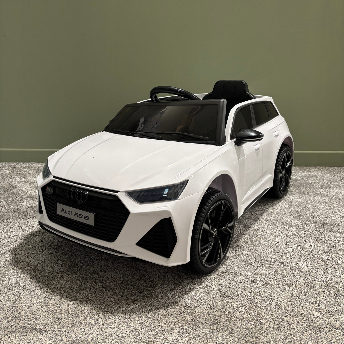 Licenced 12V Audi RS 6 Ride on Kids Toy