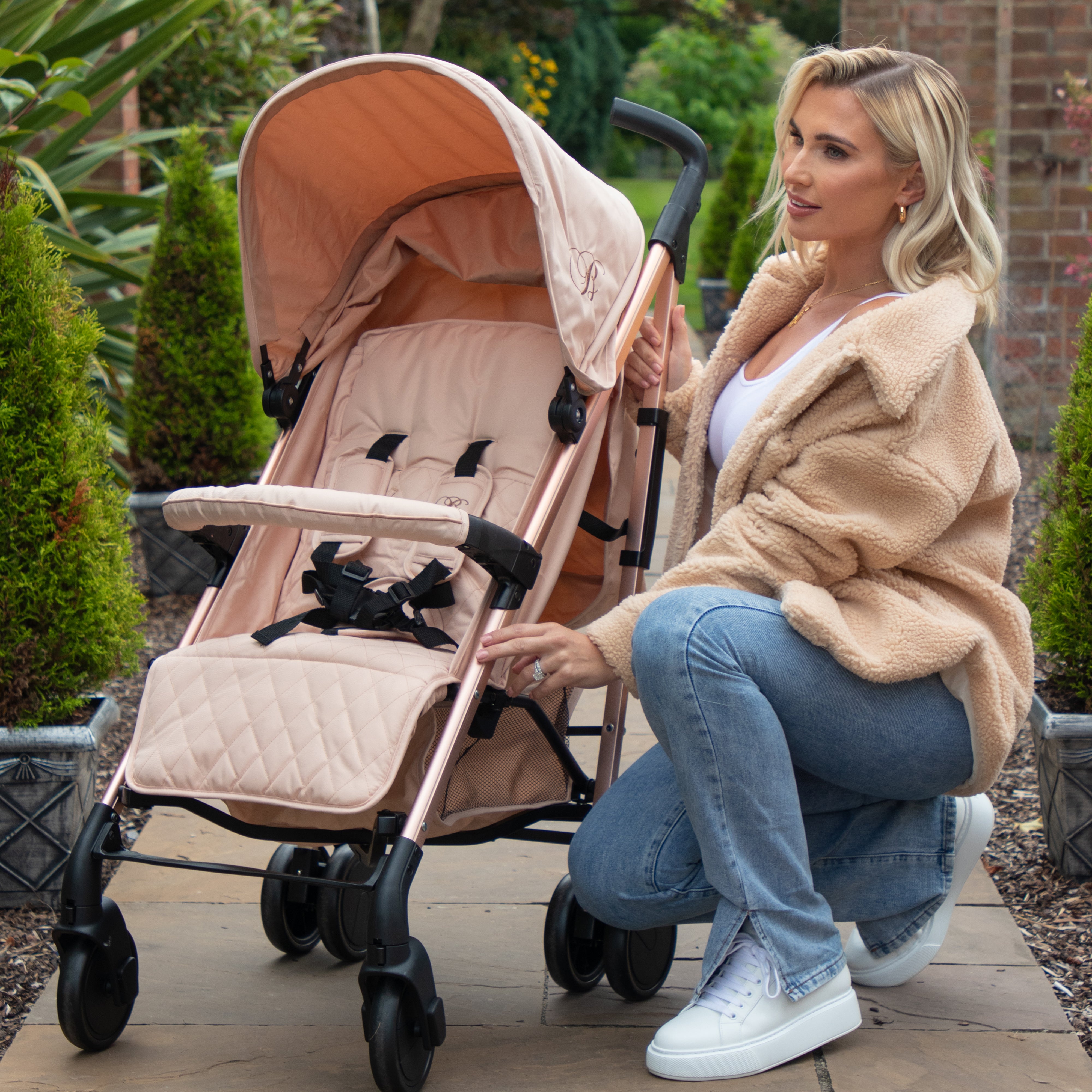 My babiie butterfly outlet pram