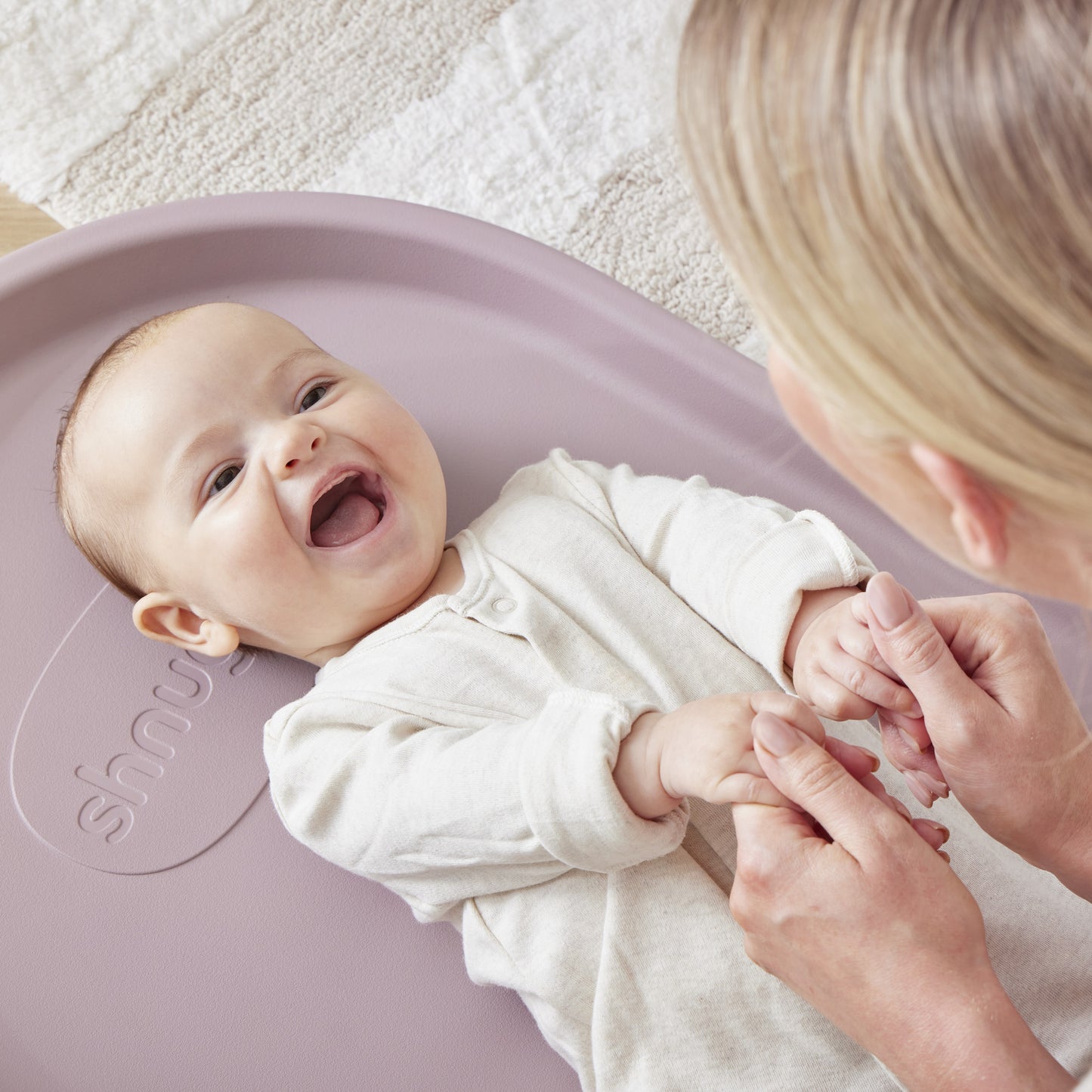 Shnuggle Squishy Changing Mat – The Ultimate Comfy & Hygienic Changing Solution- Blossom
