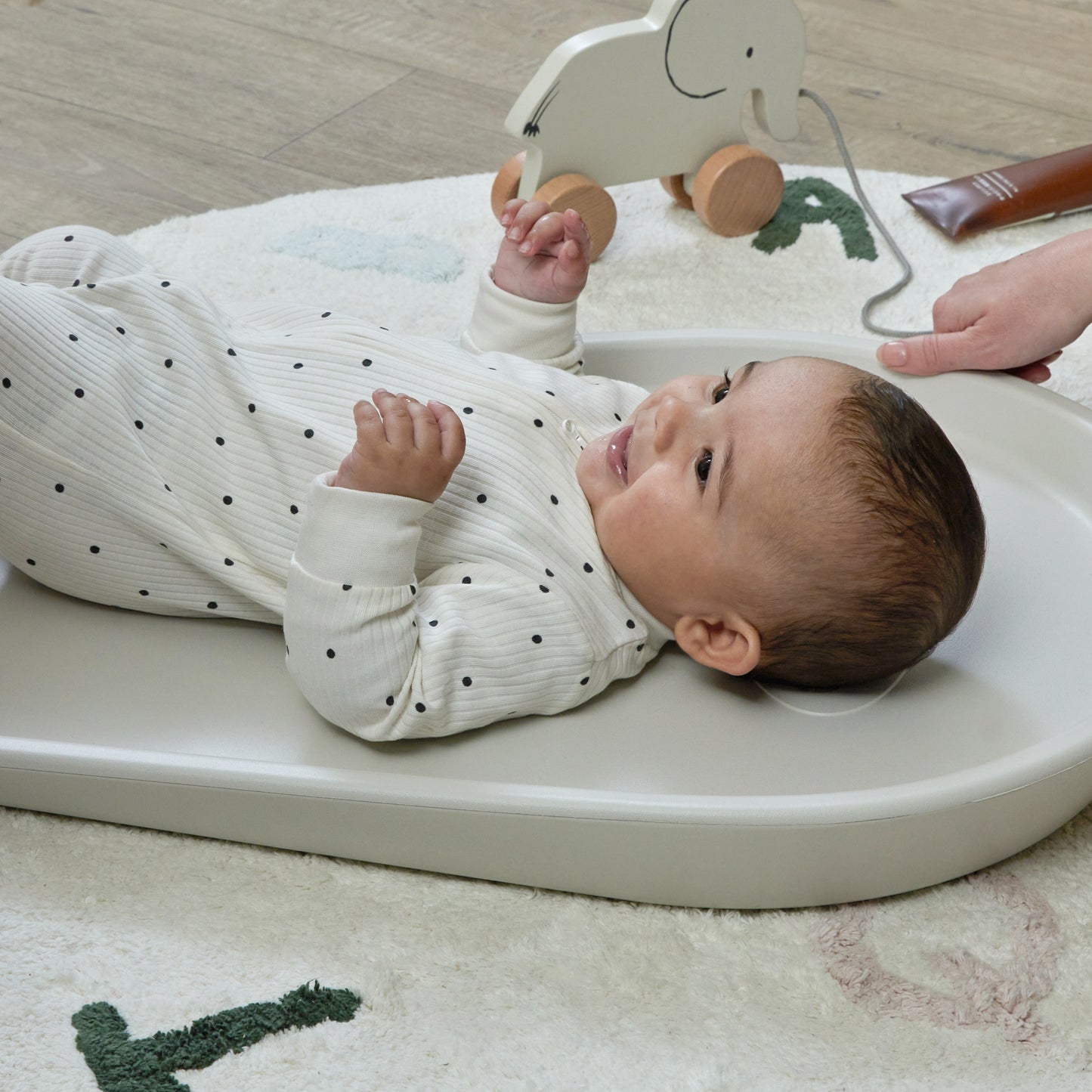 Shnuggle Squishy Changing Mat – The Ultimate Comfy & Hygienic Changing Solution- Ivory