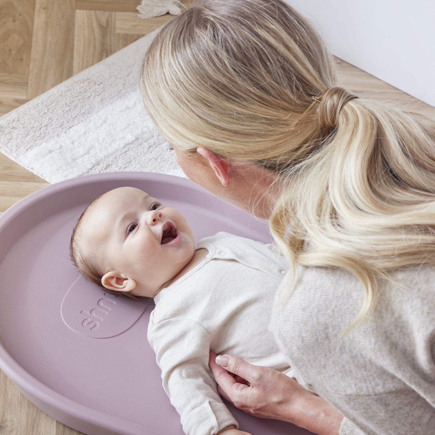 Shnuggle Squishy Changing Mat – The Ultimate Comfy & Hygienic Changing Solution- Blossom