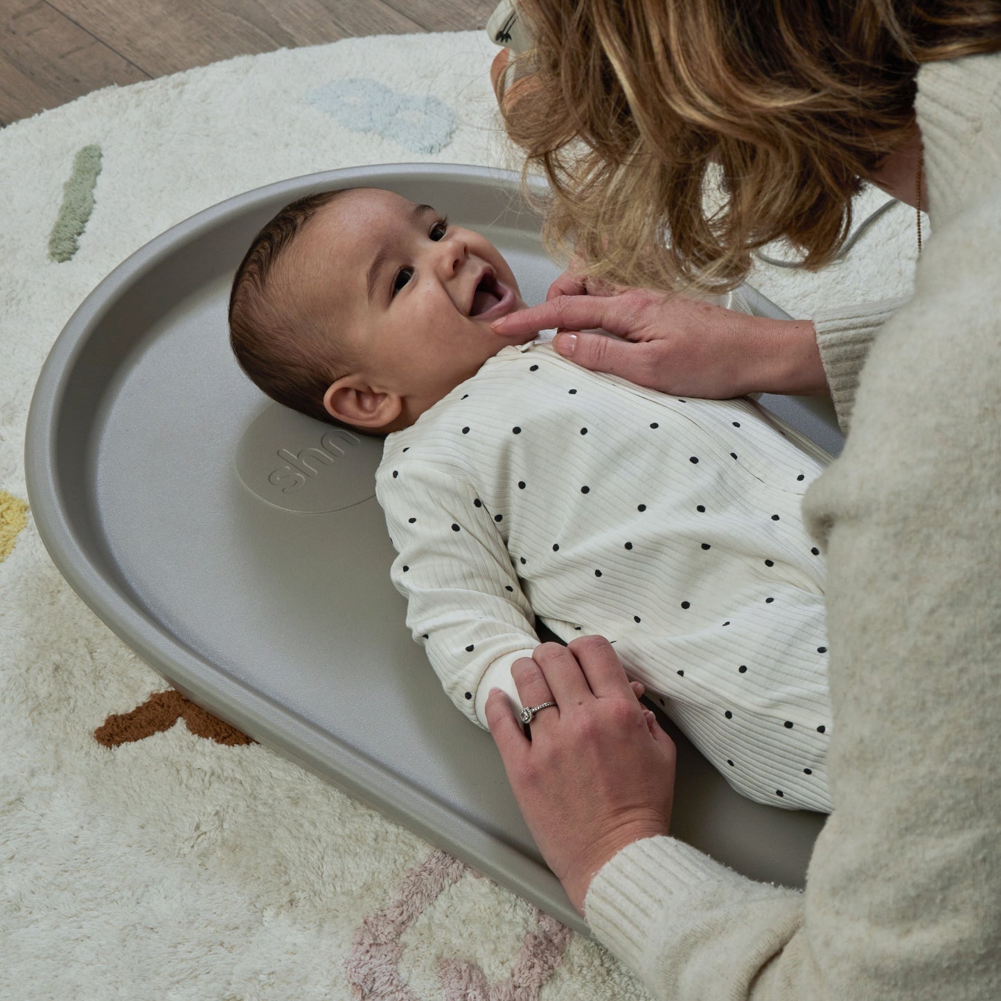 Shnuggle Squishy Changing Mat – The Ultimate Comfy & Hygienic Changing Solution- Taupe
