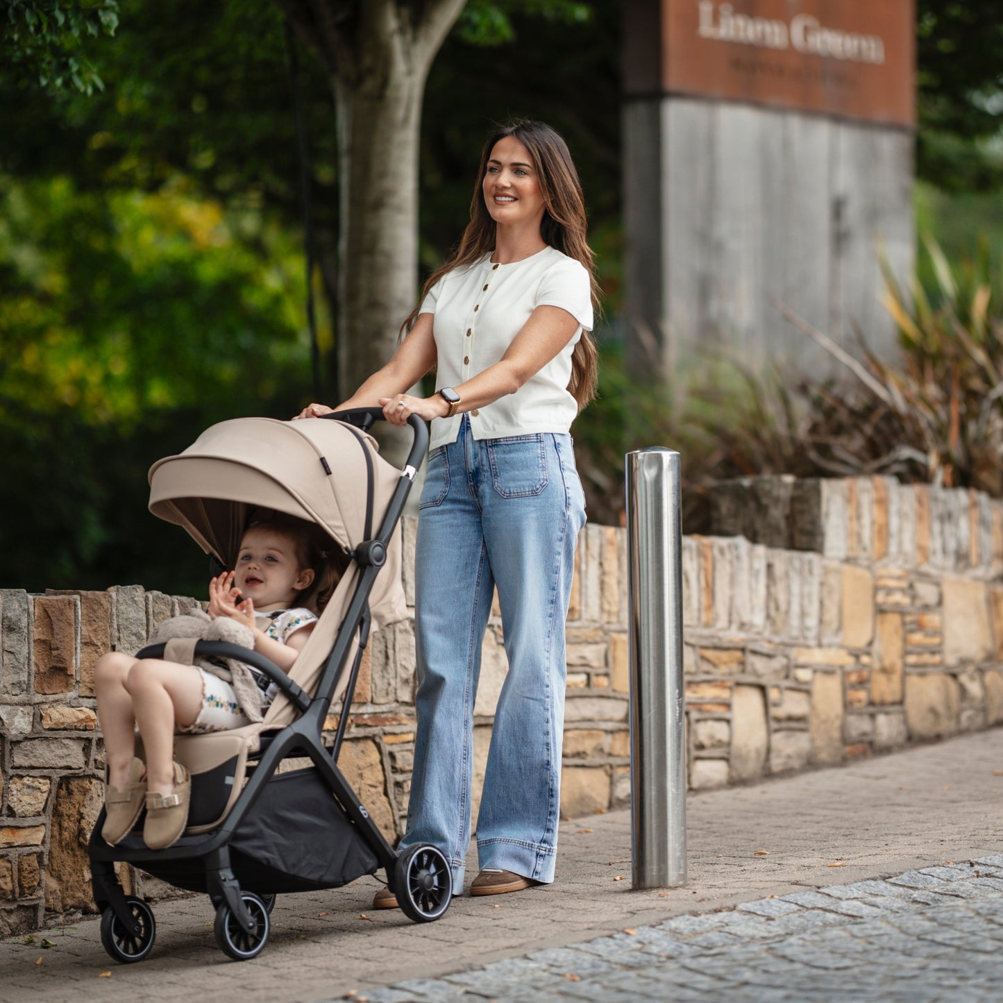 MOCCA Baby Go Compact Stroller (Beige)