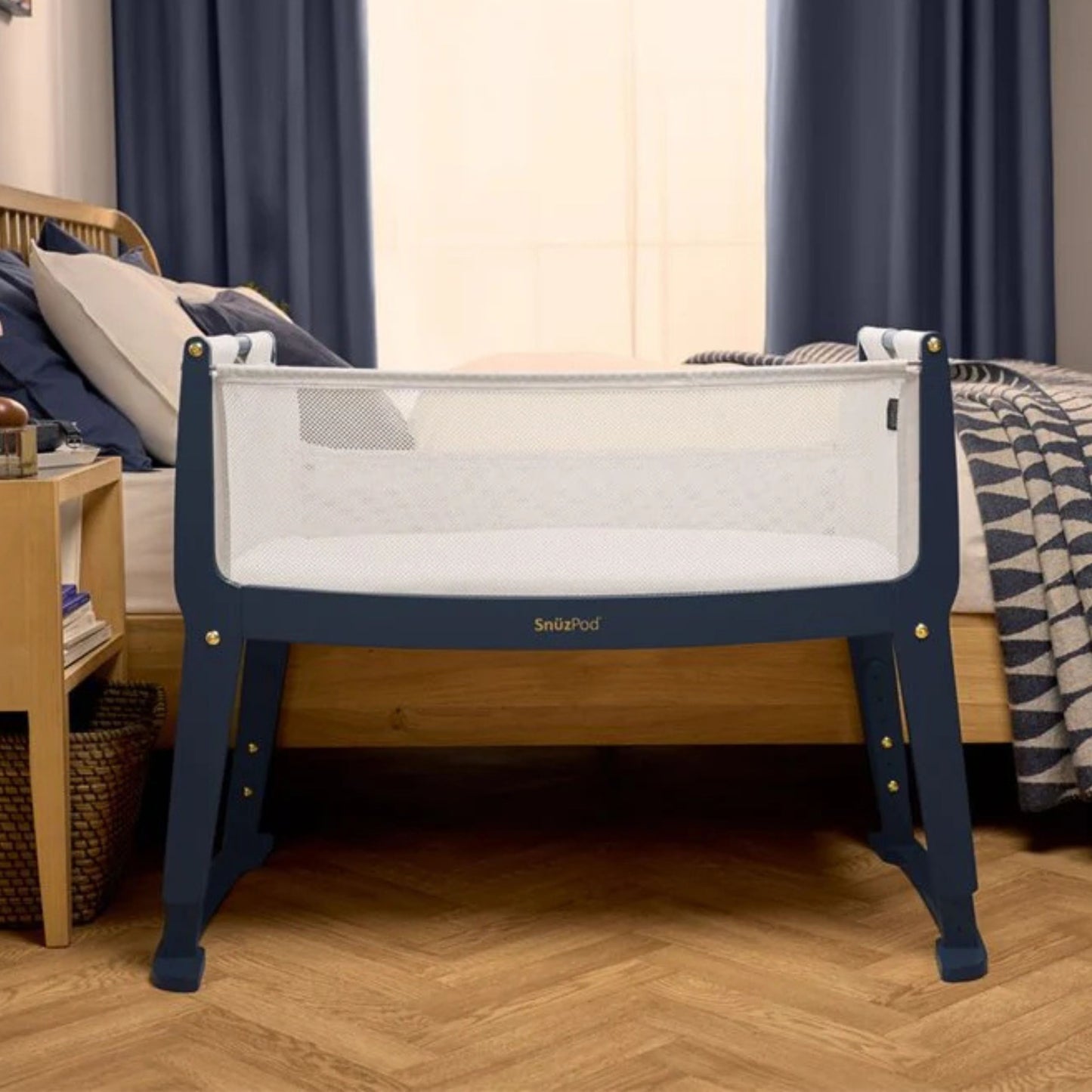 SnuzPod Studio Bedside Crib