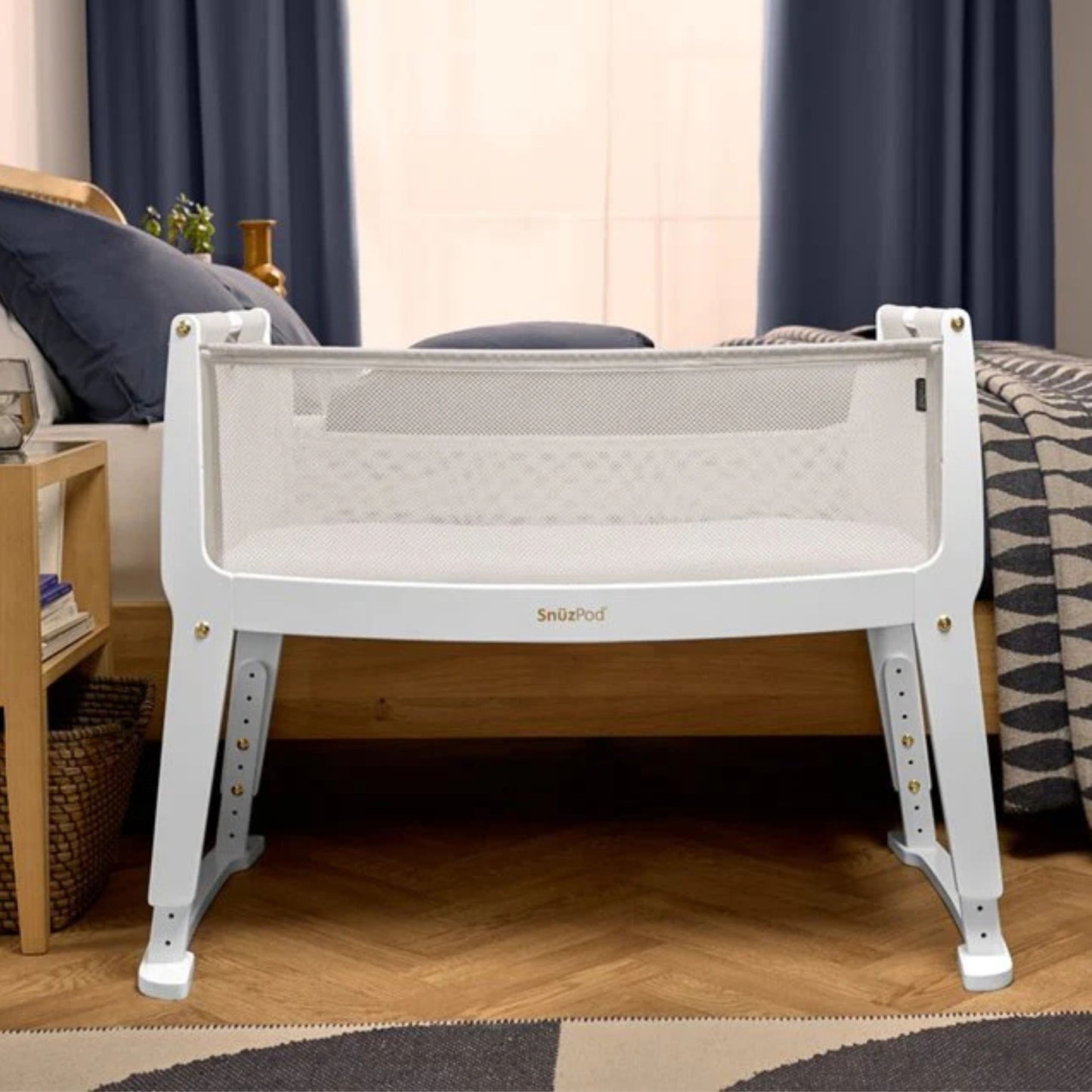 SnuzPod Studio Bedside Crib