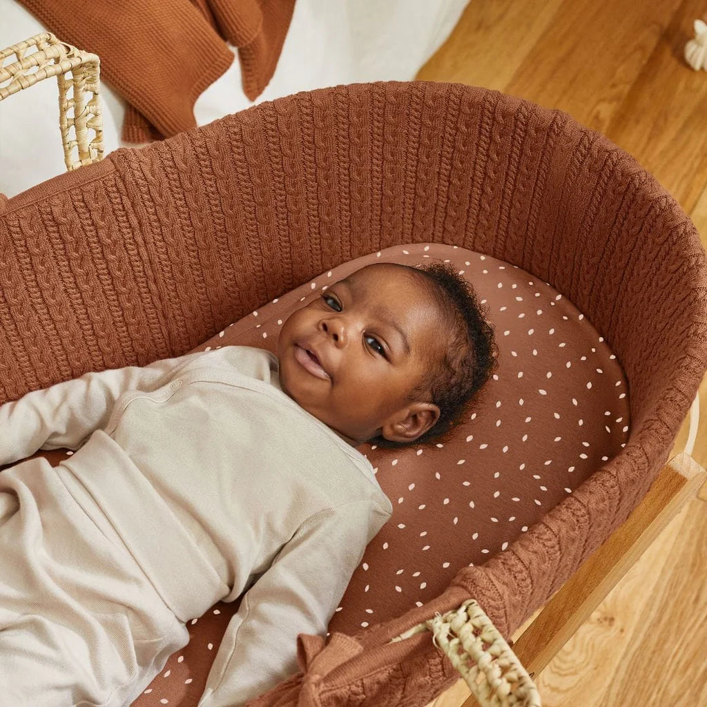 The Little Green Sheep Organic Knitted Moses Basket, Mattress & Natural Rocking Stand